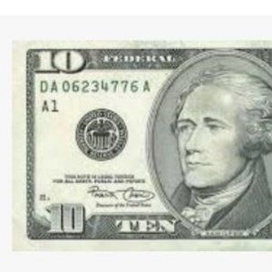 $10 credit for 1st time signing up to Poshmark? Use sharalynne1 Not a coupon